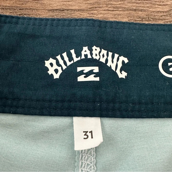 Billabong Mens size 31 Recycler 73 Pro Board Shorts Blue Surfing Swimwear Hybrid - Picture 3 of 4